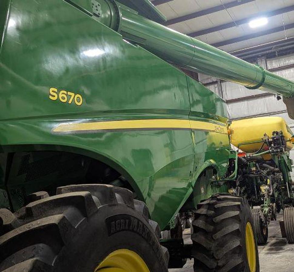 Used 2014 JOHN DEERE S670