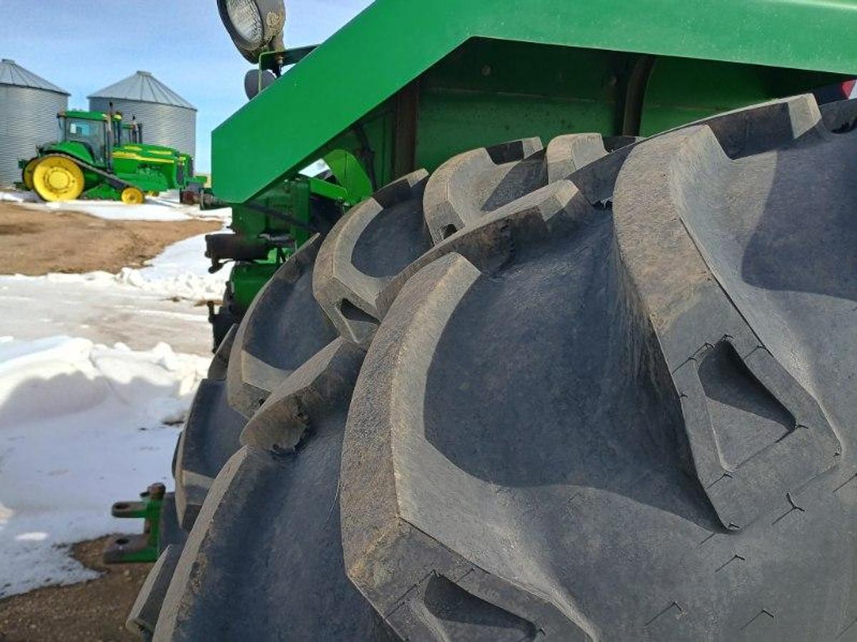 Used 1992 John Deere 8760