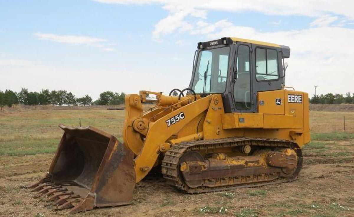 Used 2004 JOHN DEERE 755C