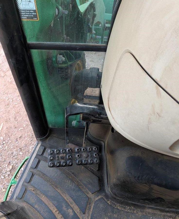 Used 2007 John Deere 3320 Tractor