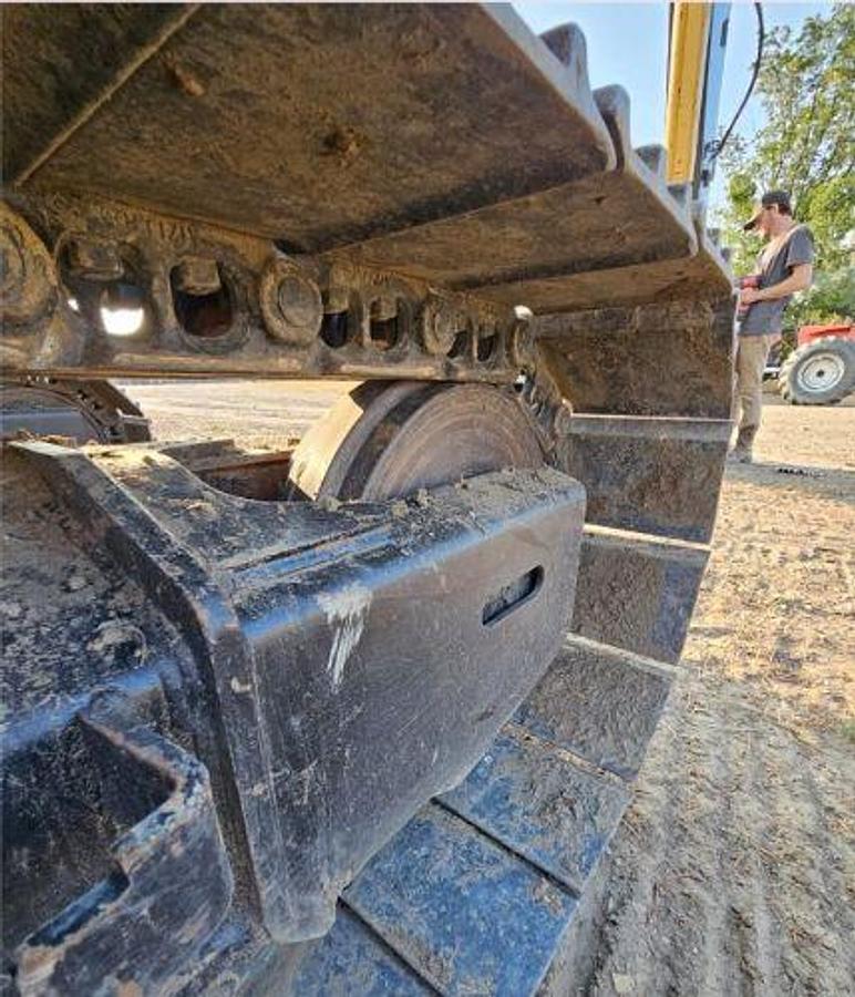 Used 2012 DEERE 135D