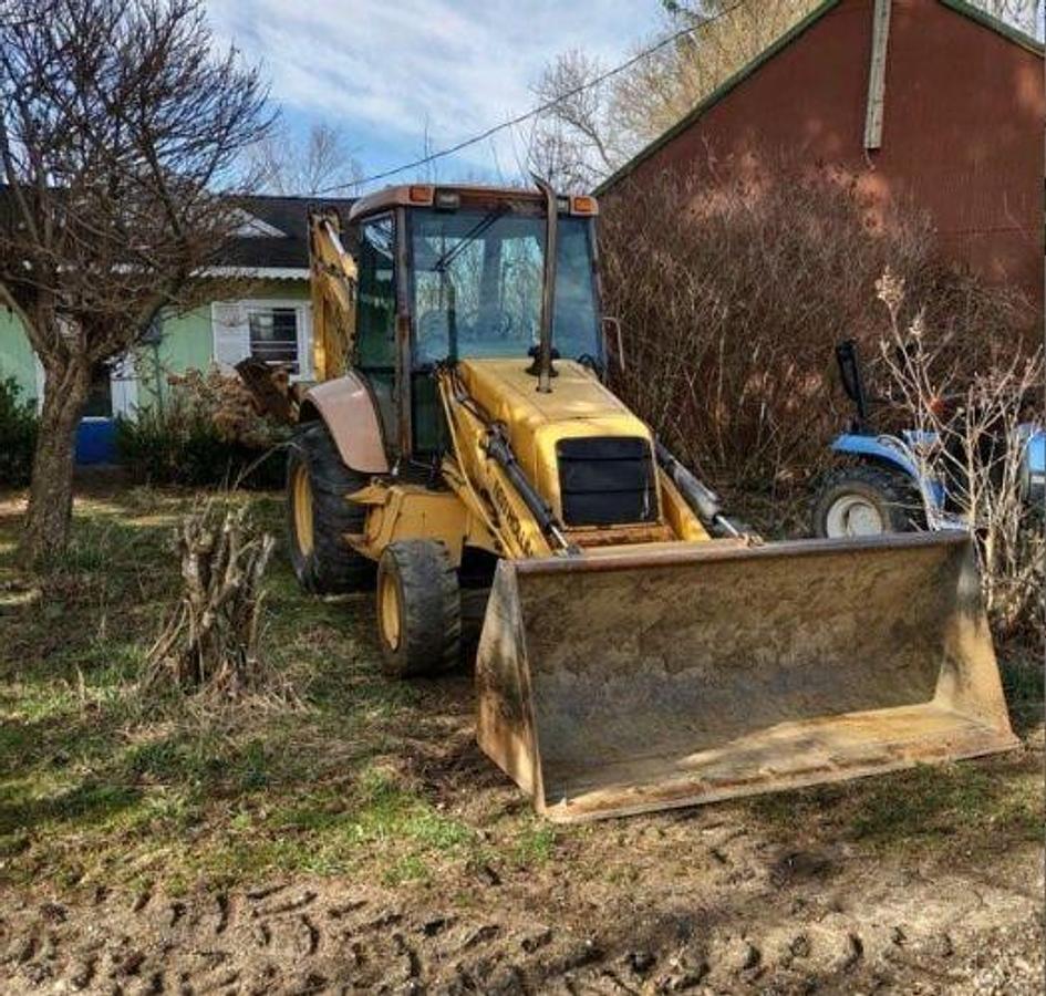 Used 2000 NEW HOLLAND 555E