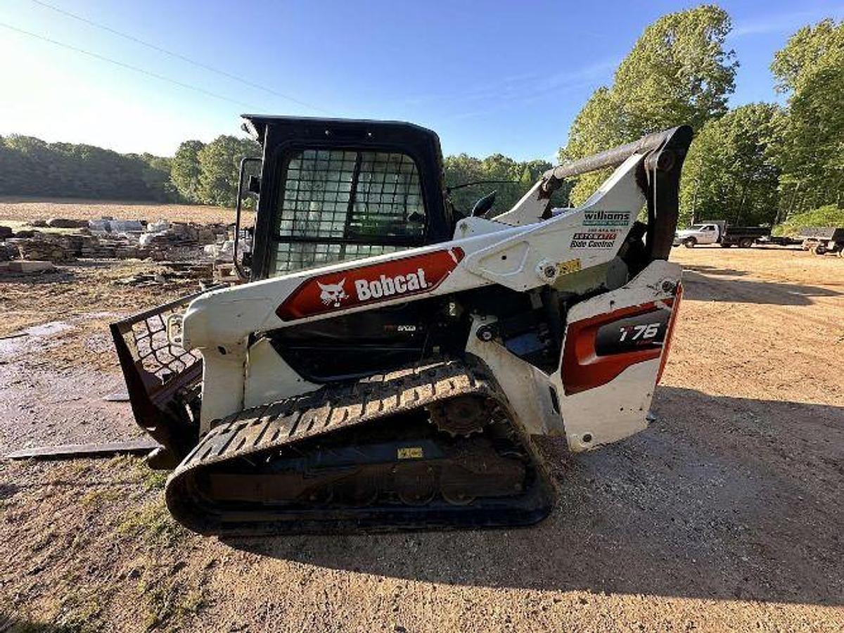 Used 2021 BOBCAT T76