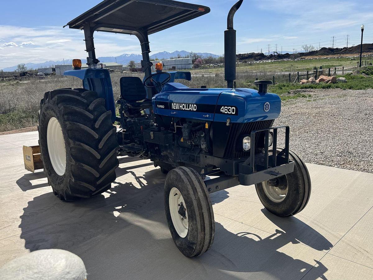 Used 1999 New Holland 4630