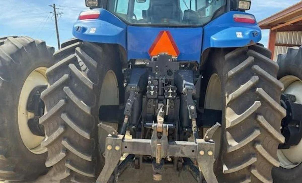 Used 2007 NEW HOLLAND  TG245
