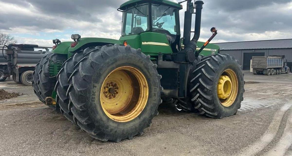 Used 2003 John Deere 9520