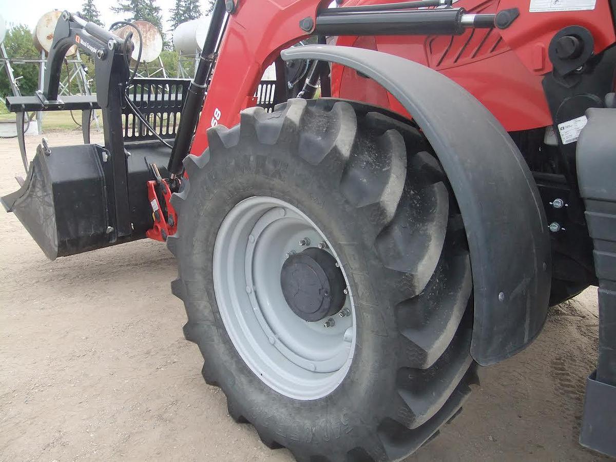 Used 2020 McCormick X7.650 Tractor with Loader