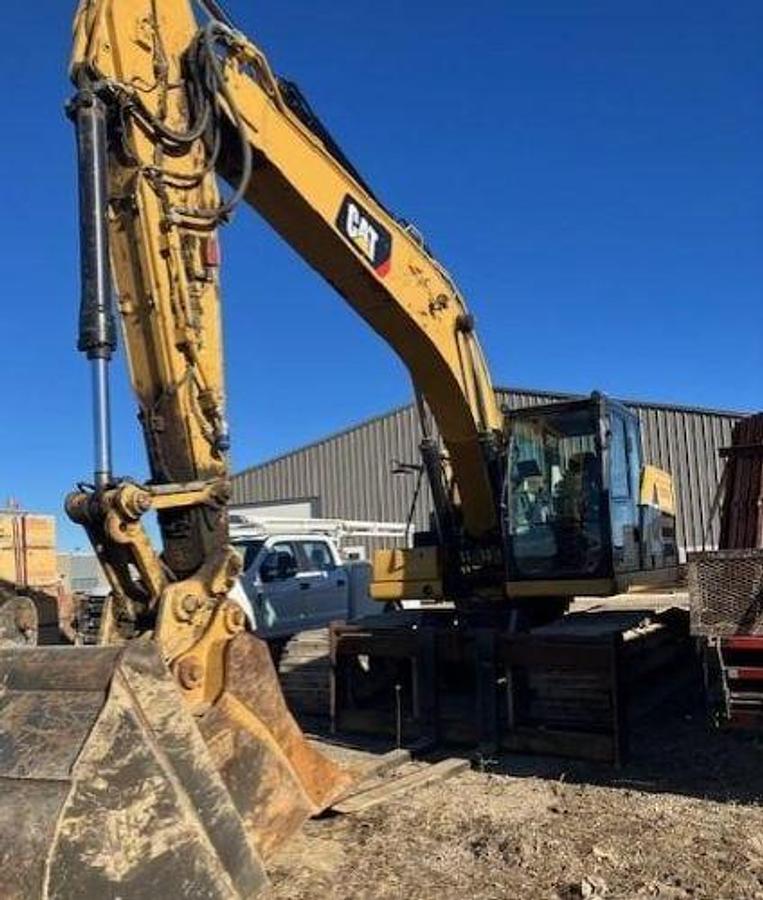 Used 2018 Caterpillar 323