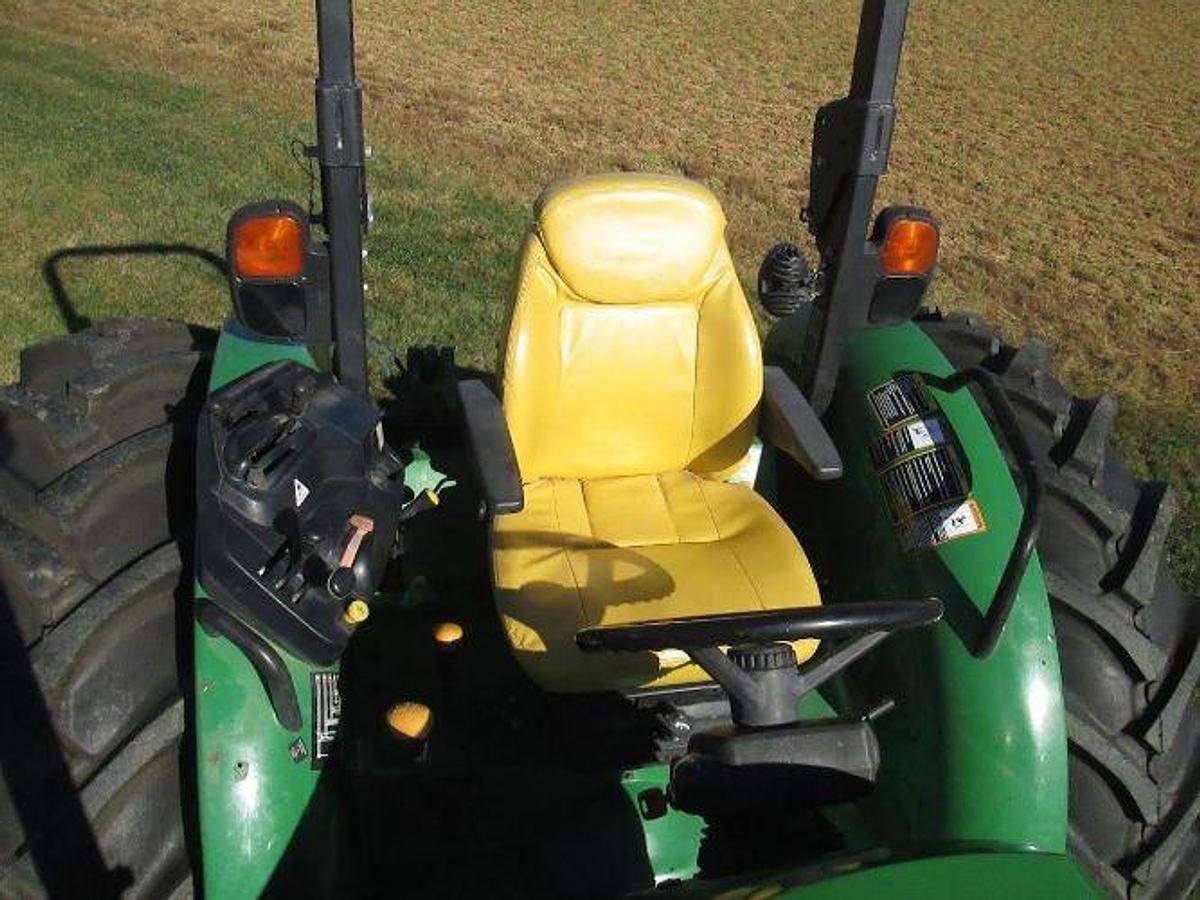 Used 2013 JOHN DEERE 5100M