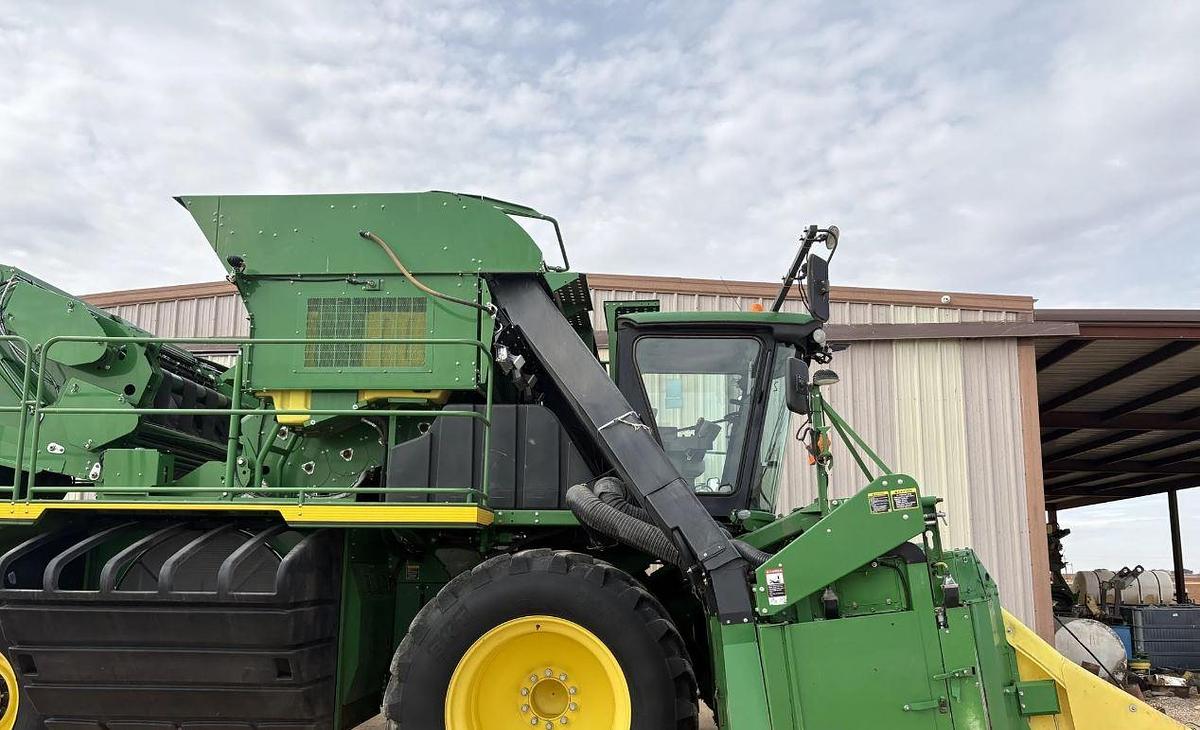 Used 2019 John Deere CP690 Cotton Picker