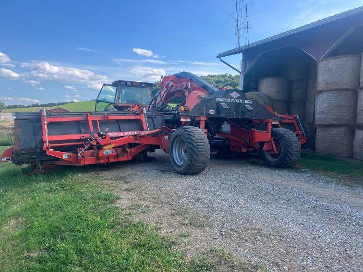 Used 2015 KUHN MM 902 Triple Merger
