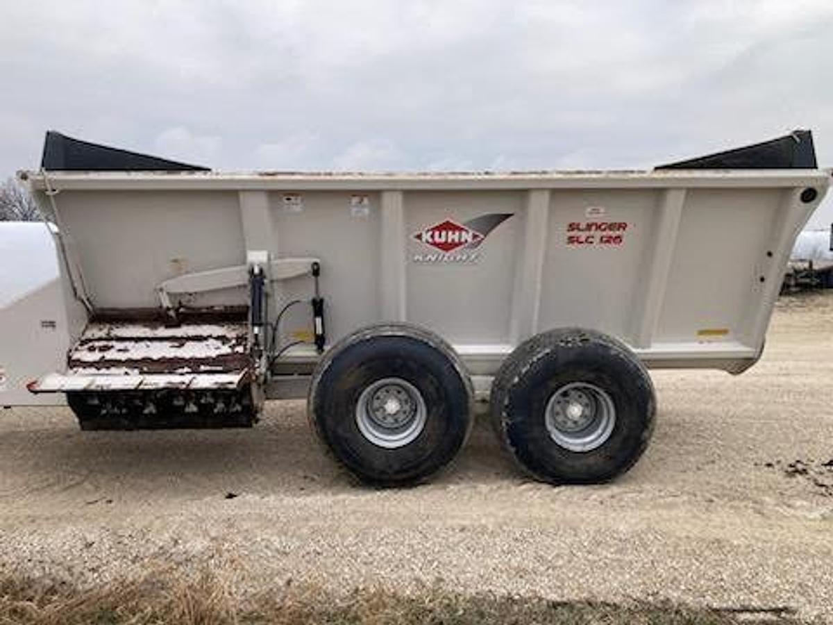 Used 2017 Kuhn Knight Spreader