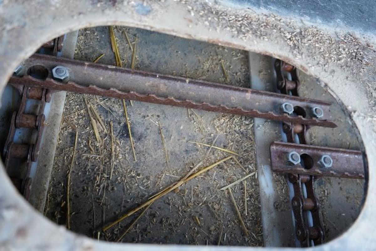 Used 2005 Gleaner R65 Combine