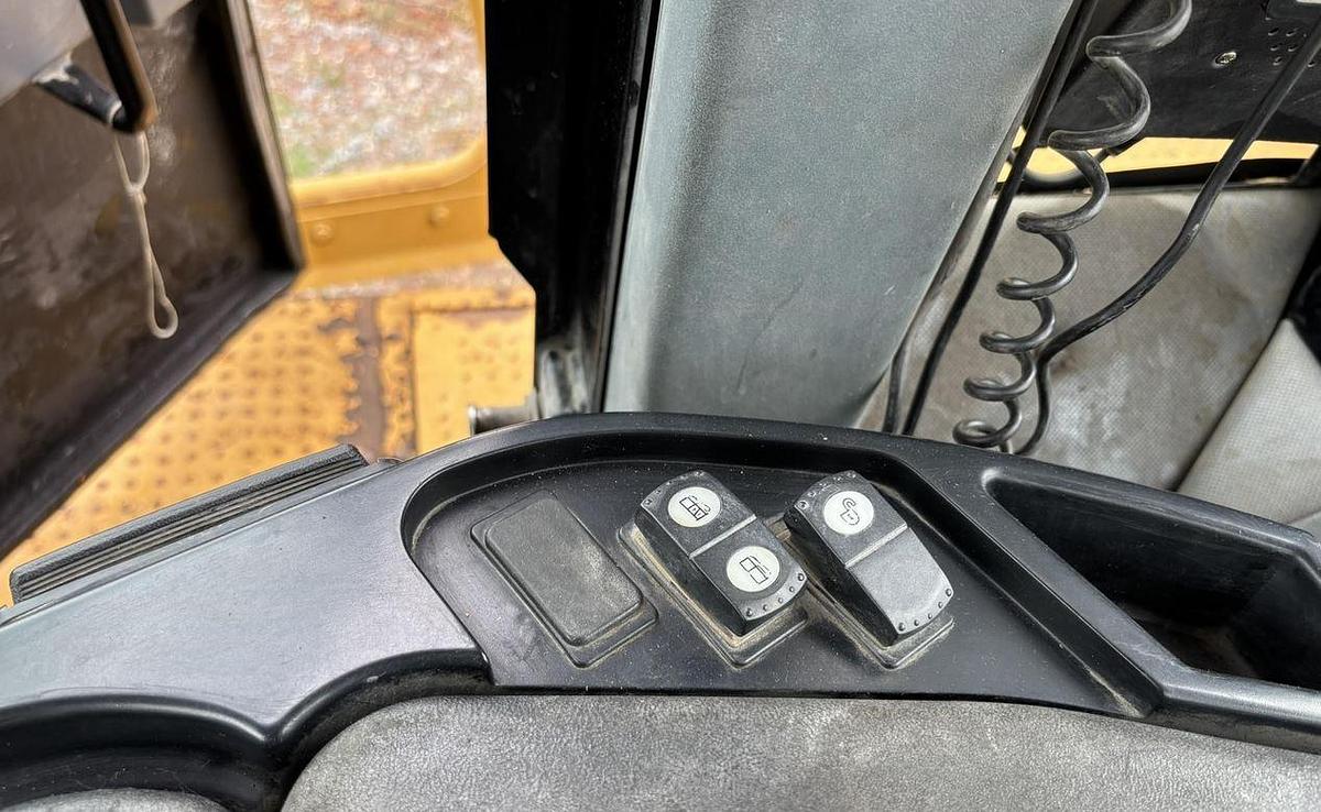 Used 2011 CATERPILLAR 988H Wheel Loader