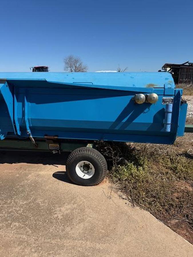 Used 1999 Shelbourne Stripper RX72 Header