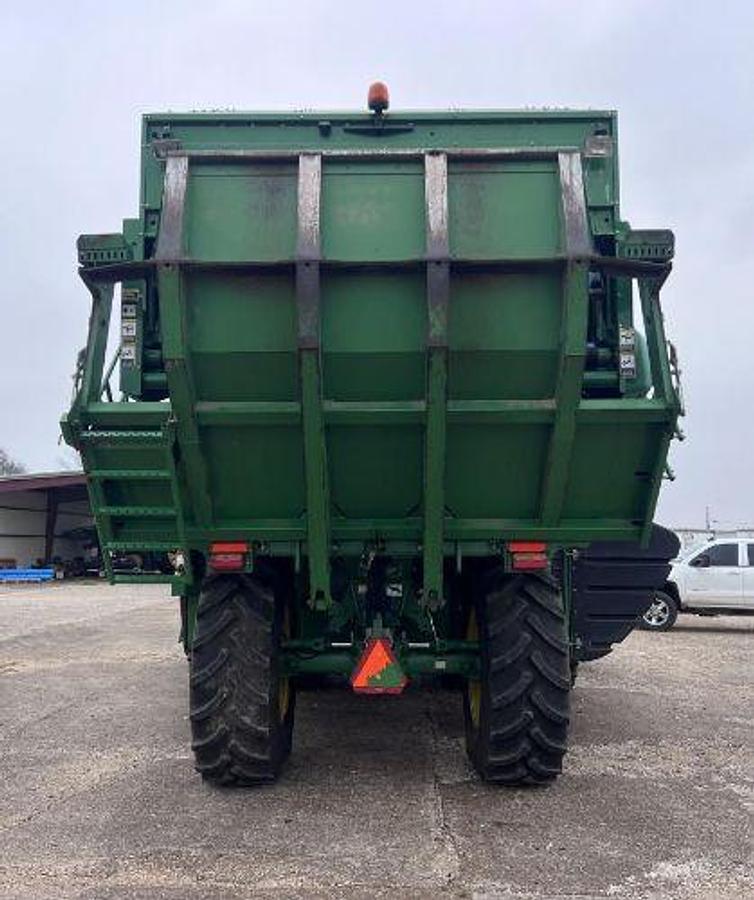 Used 2016 JOHN DEERE CP690