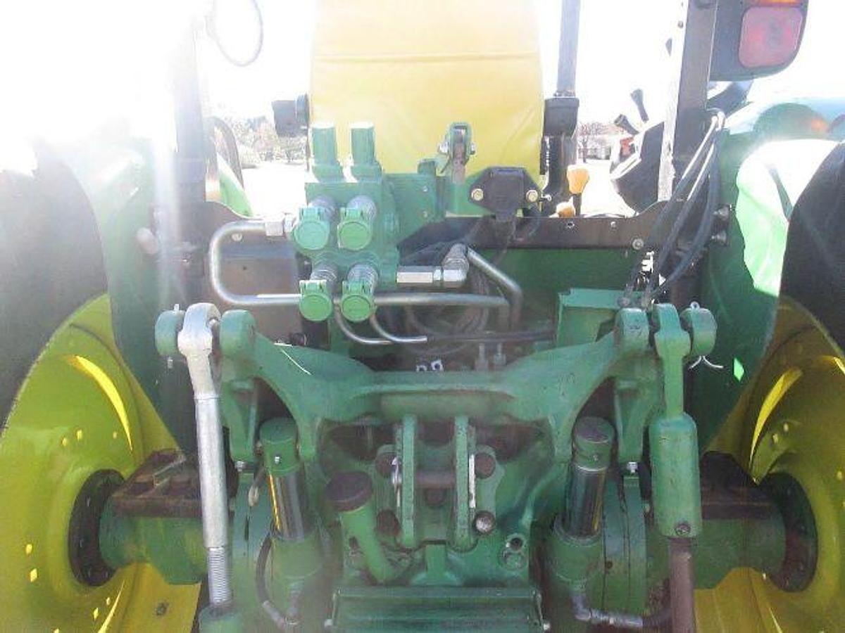 Used 2013 JOHN DEERE 5100M