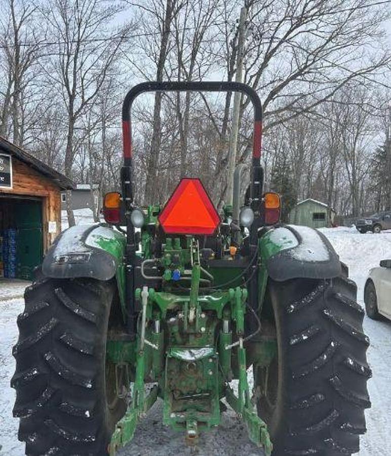 Used 2012 JOHN DEERE 5085m