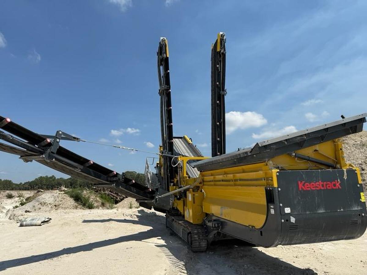 Used 2023 Powerscreen Chieftain Track Screener