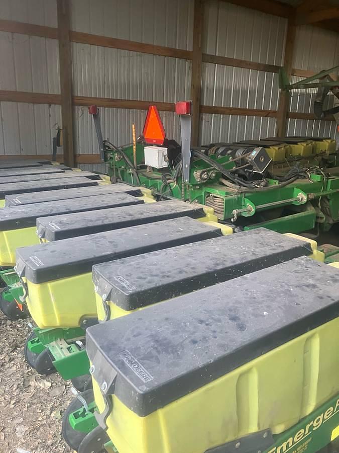 Used 1997 John Deere 1780 Bean Planter