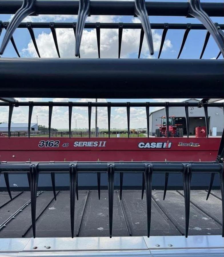 Used 2020 CASE IH 3162 40’ Draper Header
