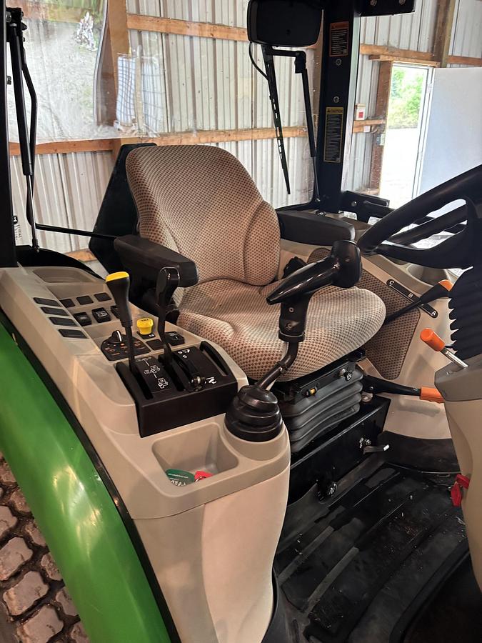 Used 2019 John Deere 3046R