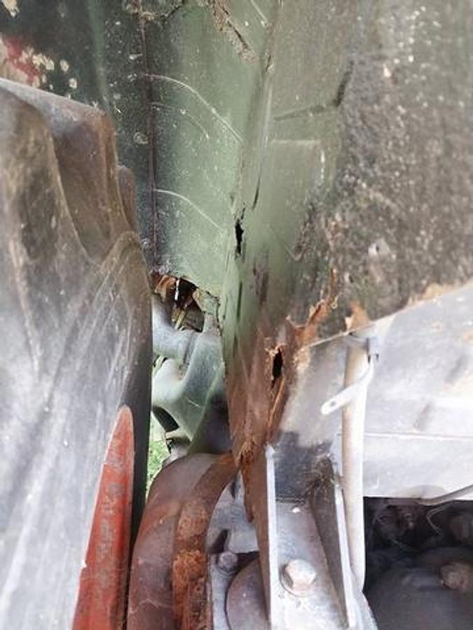 Used 2006 Kubota 7040