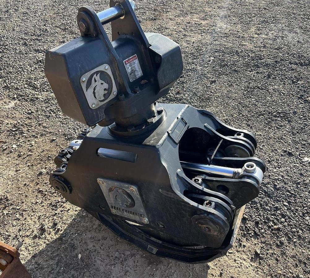 Used 2025 ROTOBEC F300HD Log Grapple
