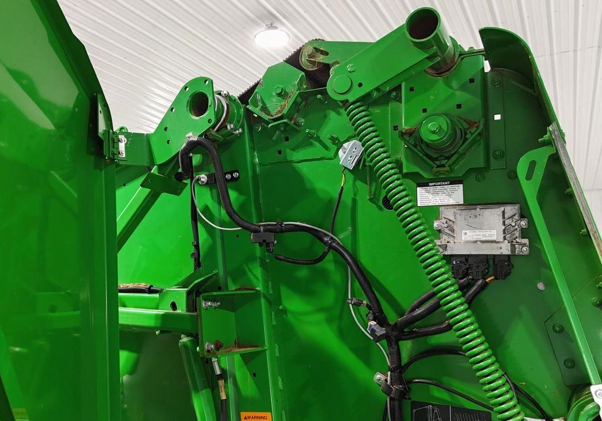 Used 2018 John Deere 560R Round Baler