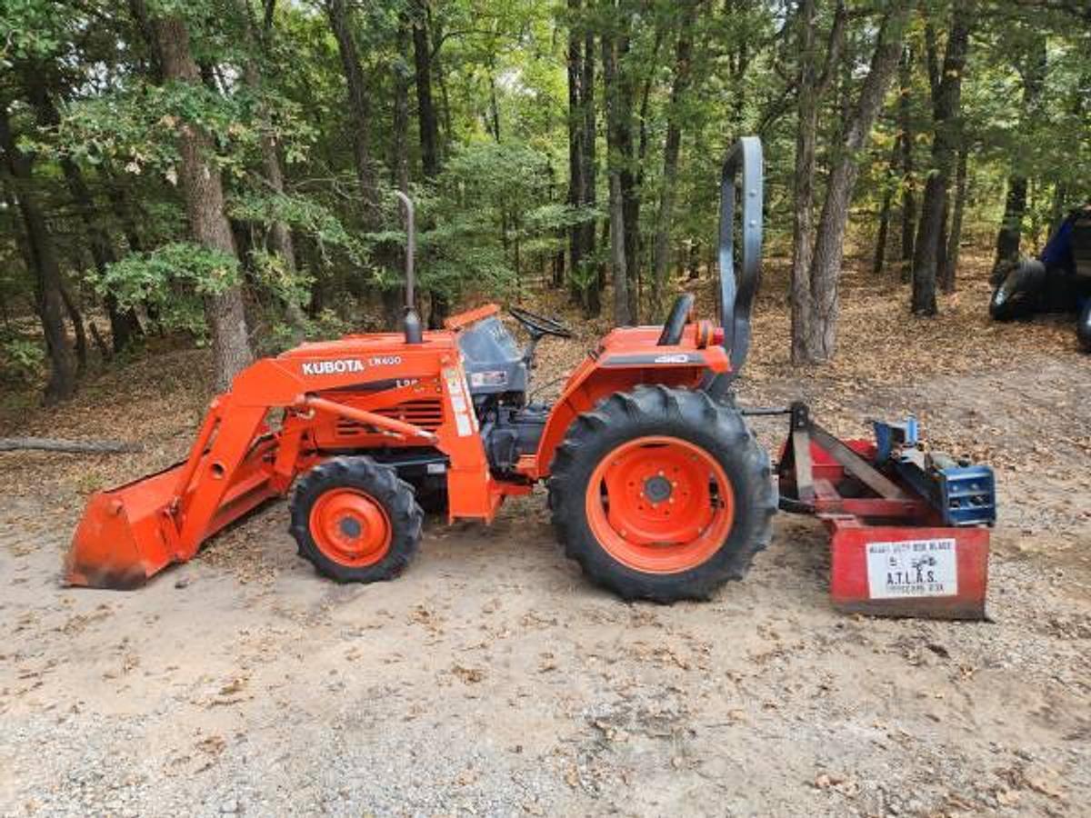 Used 2000 Kubota L2500dt Tractor With Kubota Lb400
