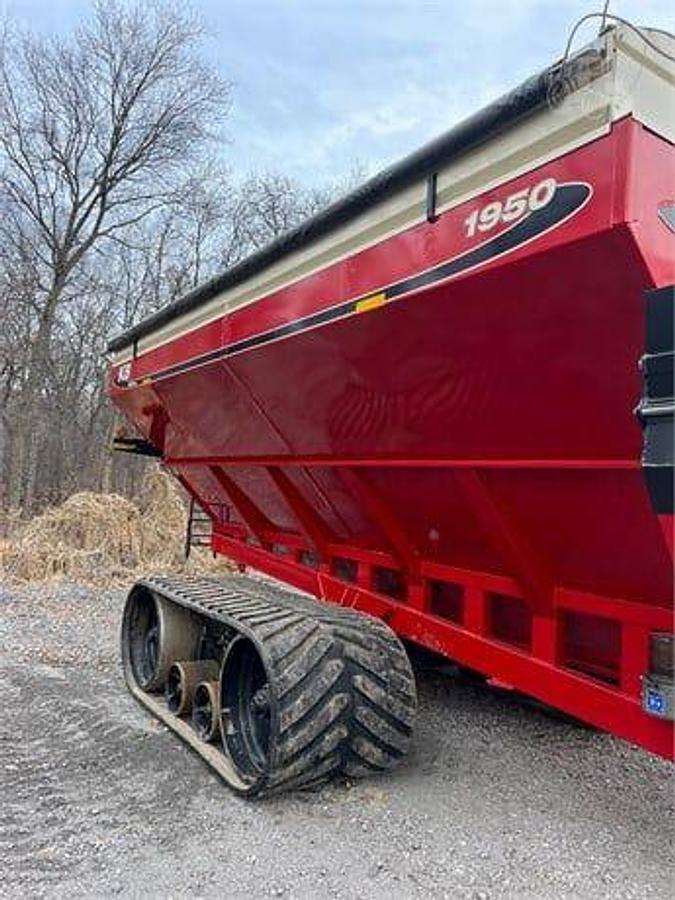 Used 2019 KILLBROS 1950 Grain Carts