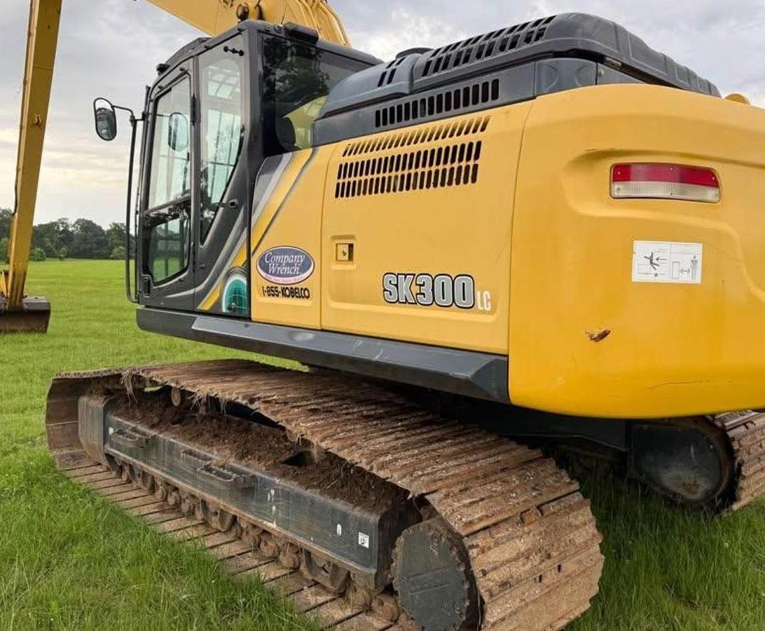 Used 2022 Kobelco Sk300