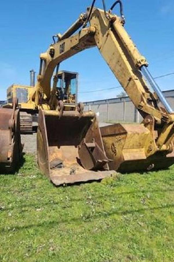 Used 1980 Caterpillar 235