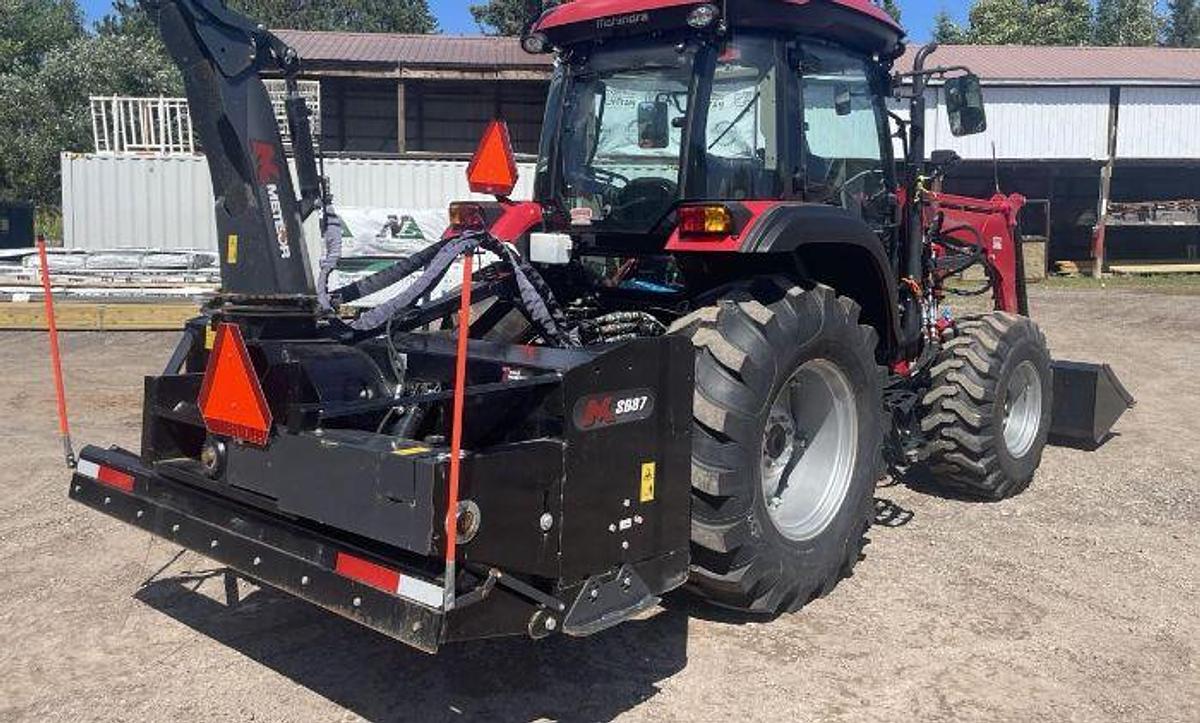 Used 2023 Mahindra 6075