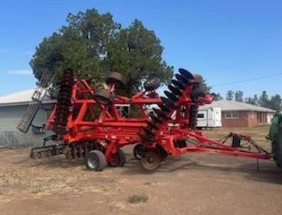 Used 2022 Kuhn Krause 8215-31W Tractor