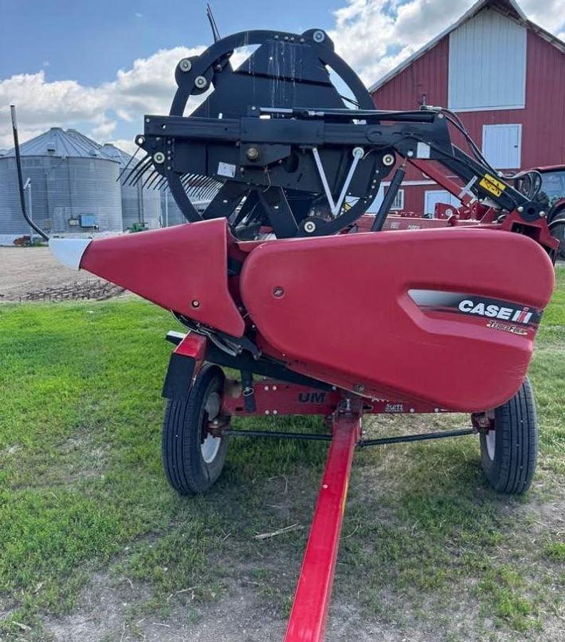 Used 2020 CASE IH 3162 40’ Draper Header
