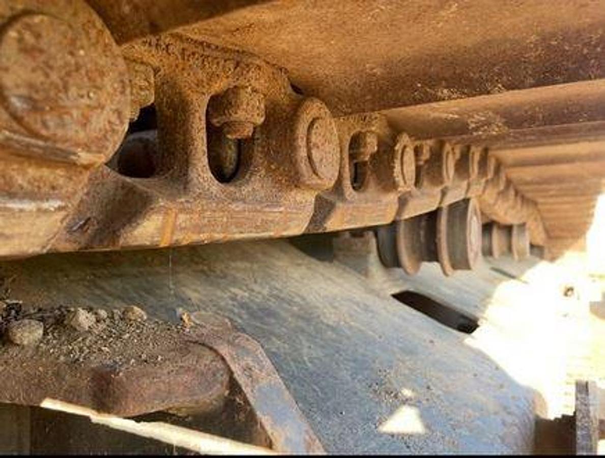 Used 2015  LIEBHERR R936 LC Excavator