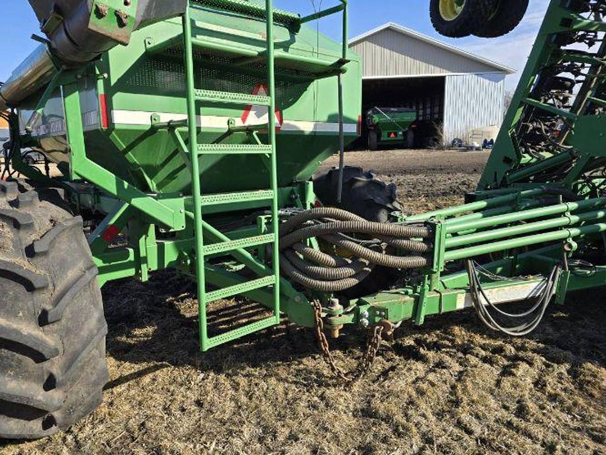 Used JOHN DEERE 1850 Air Seeder