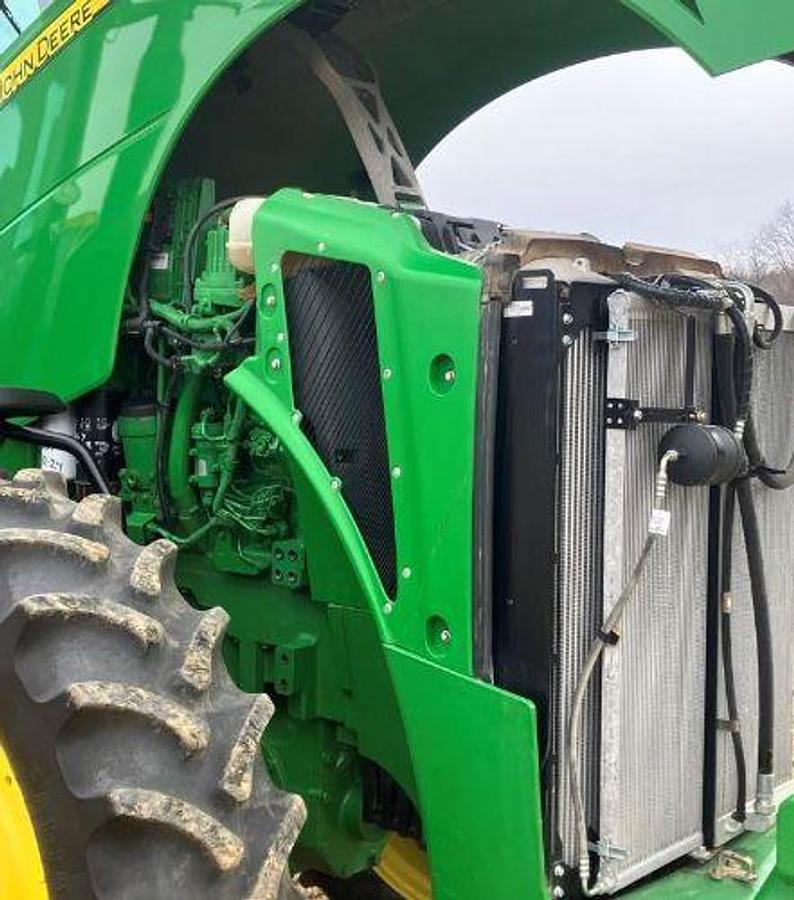 Used 2012 JOHN DEERE 8285R