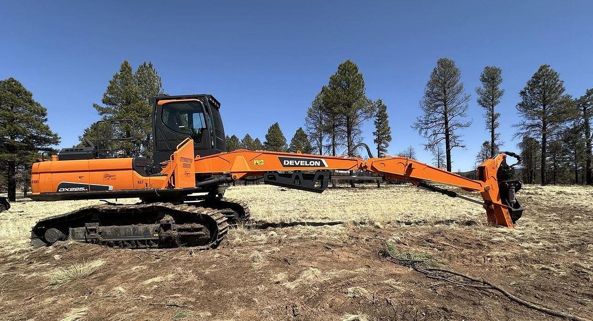 Used 2024 DEVELON DX225LL-5 Log Loader