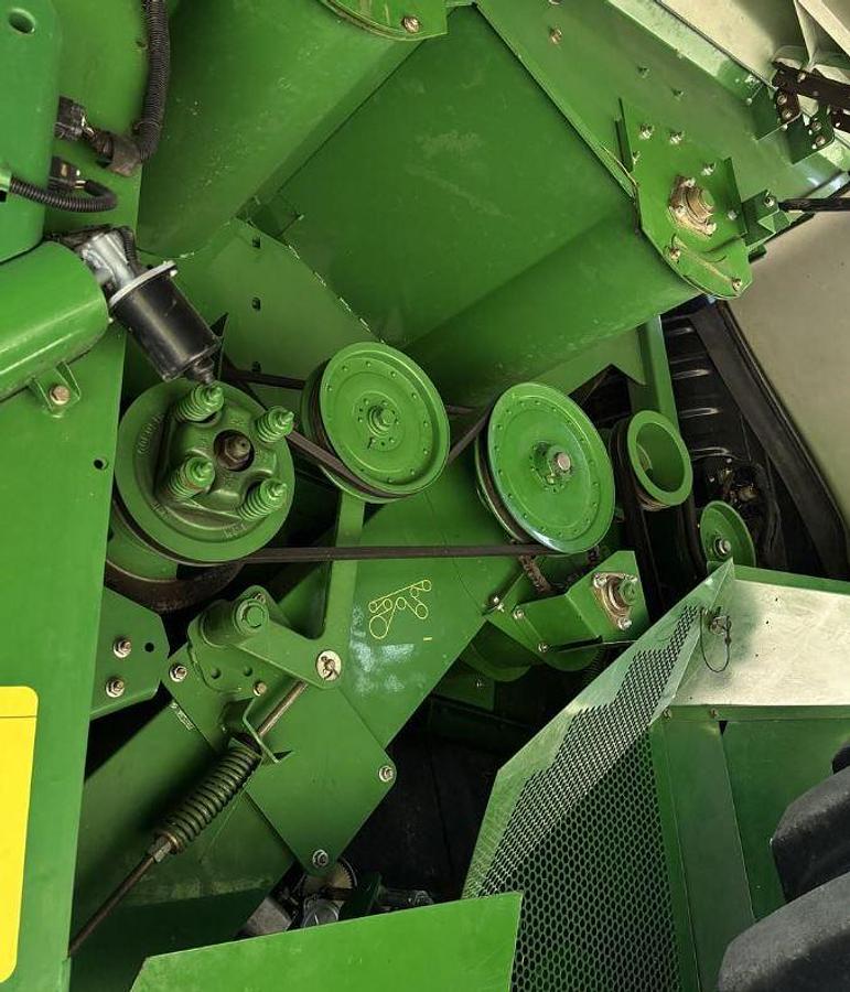 Used 2012 John Deere S670 Combine