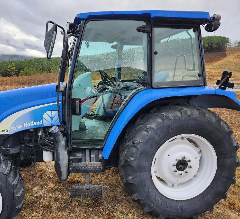 Used 2011 New Holland T5060