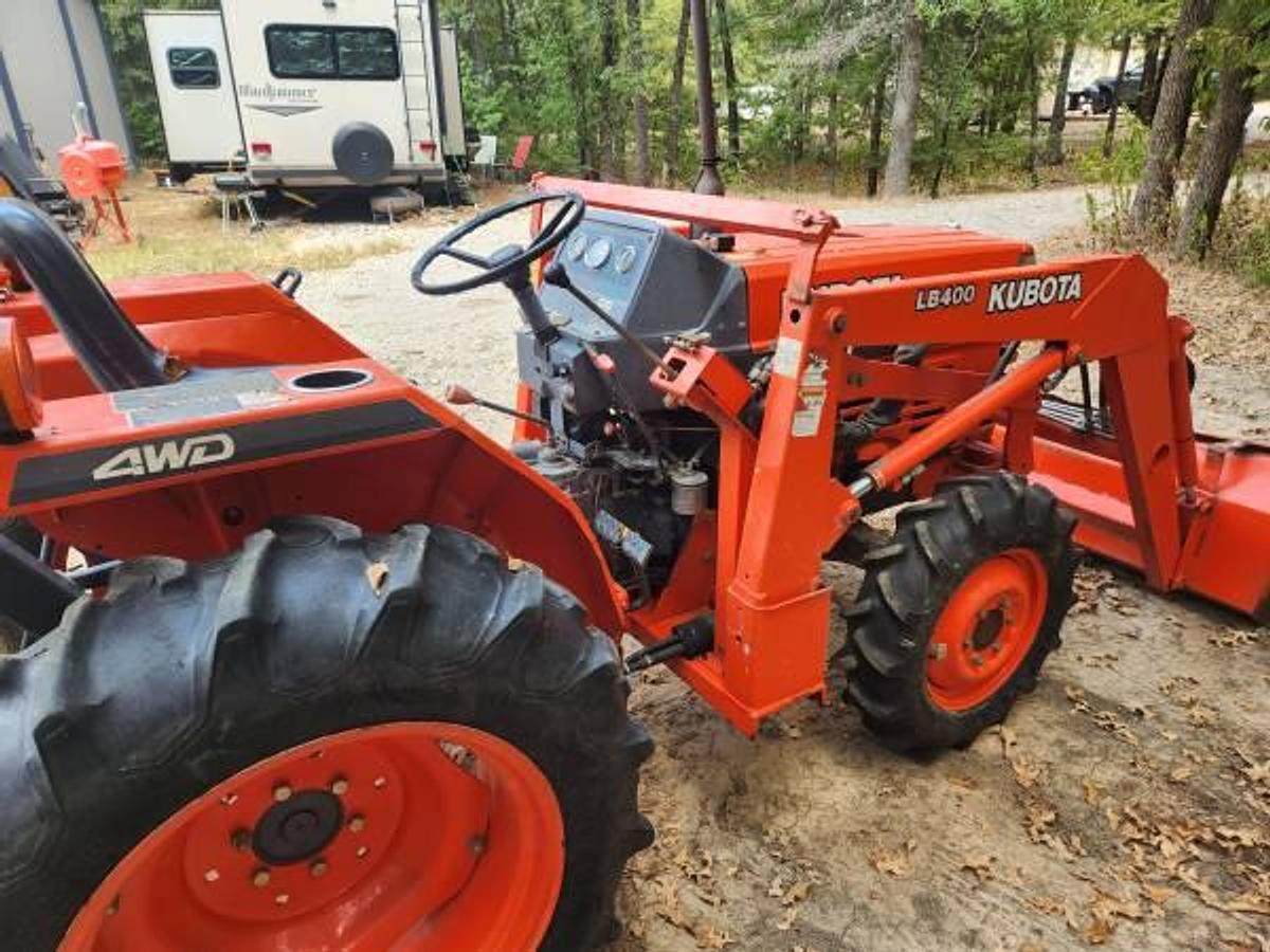 Used 2000 Kubota L2500dt Tractor With Kubota Lb400