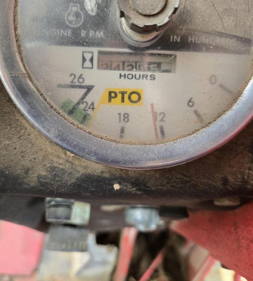 Used 1972 INTERNATIONAL 1066 Tractor