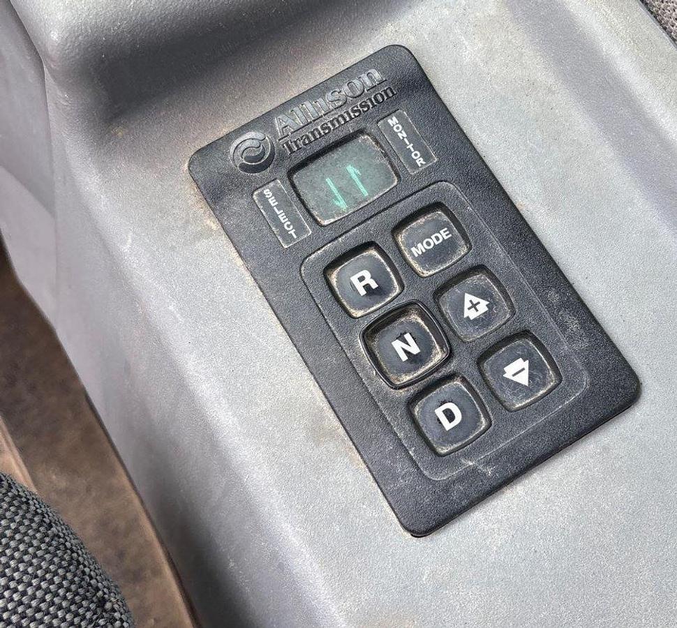 Used 2016 Gradall XL3100 LV