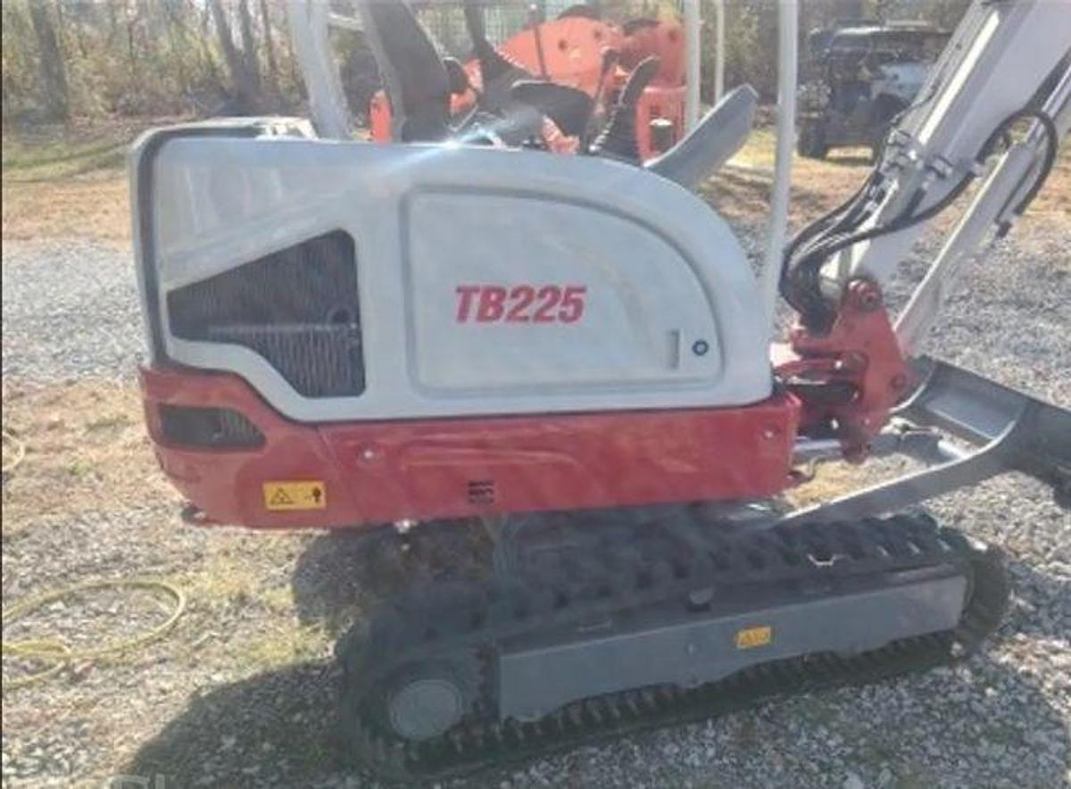 Used 2022 TAKEUCHI TB225