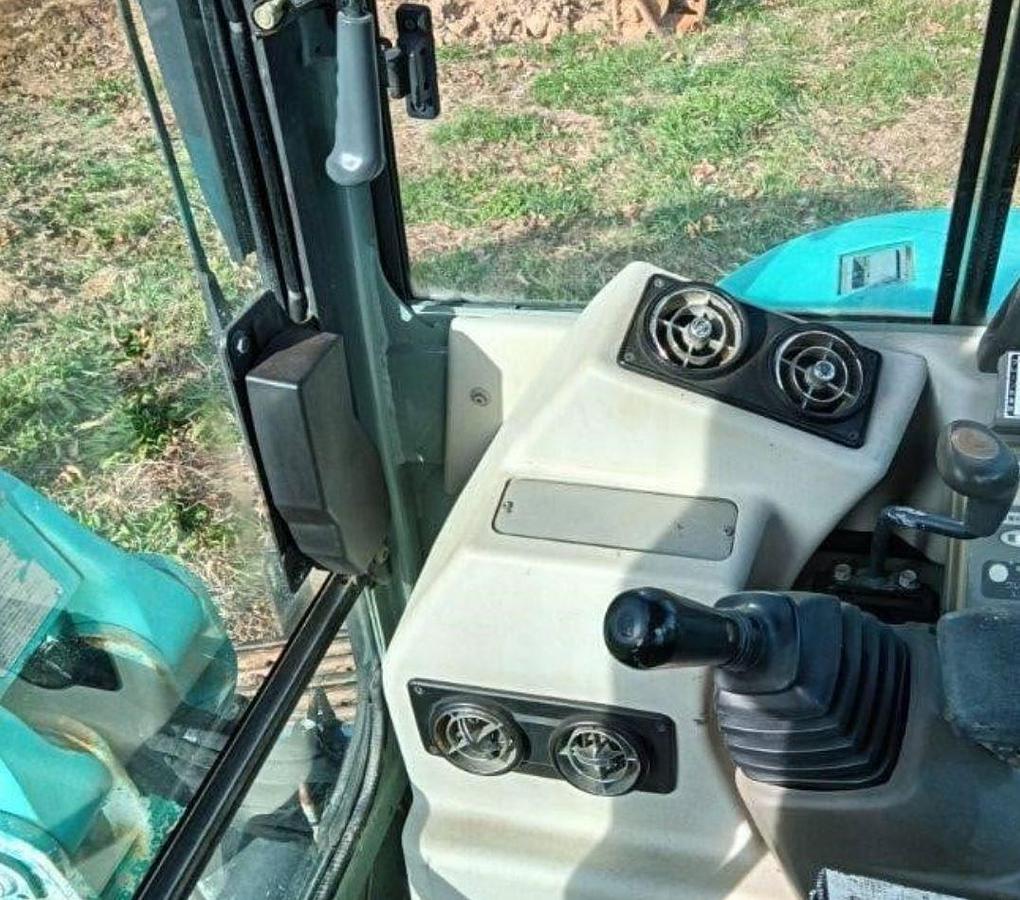 Used 2009 YANMAR VIO40-5