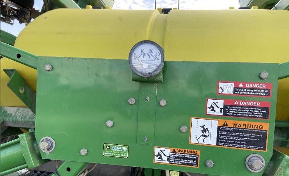 Used 2007 JOHN DEERE 1690 CCS