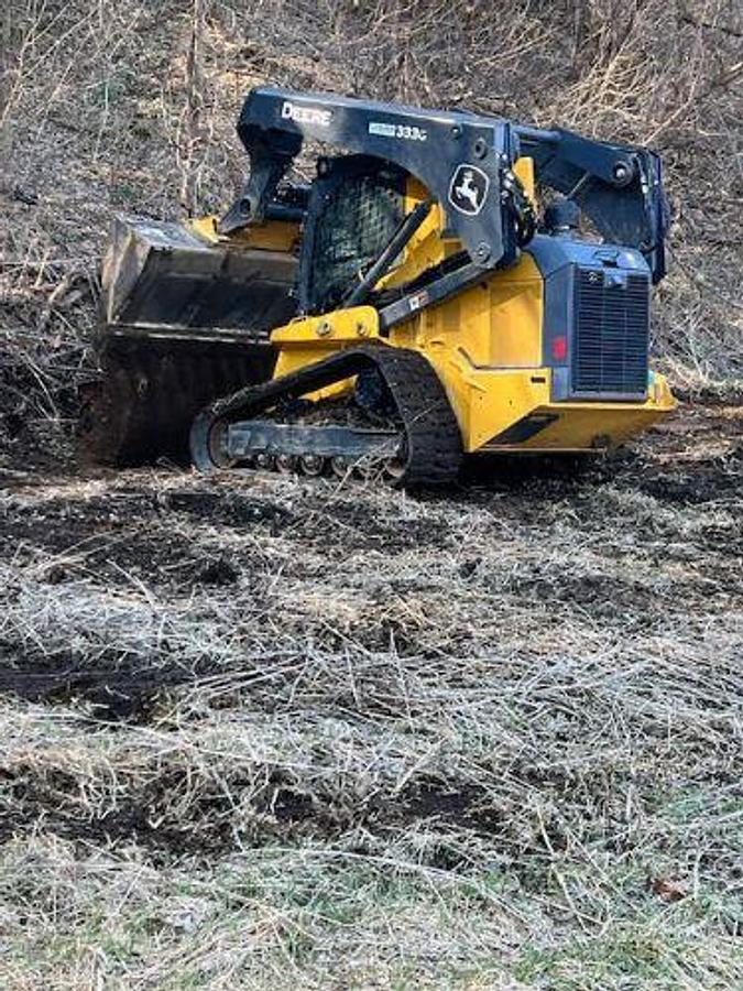 Used 2022 JOHN DEERE 333G