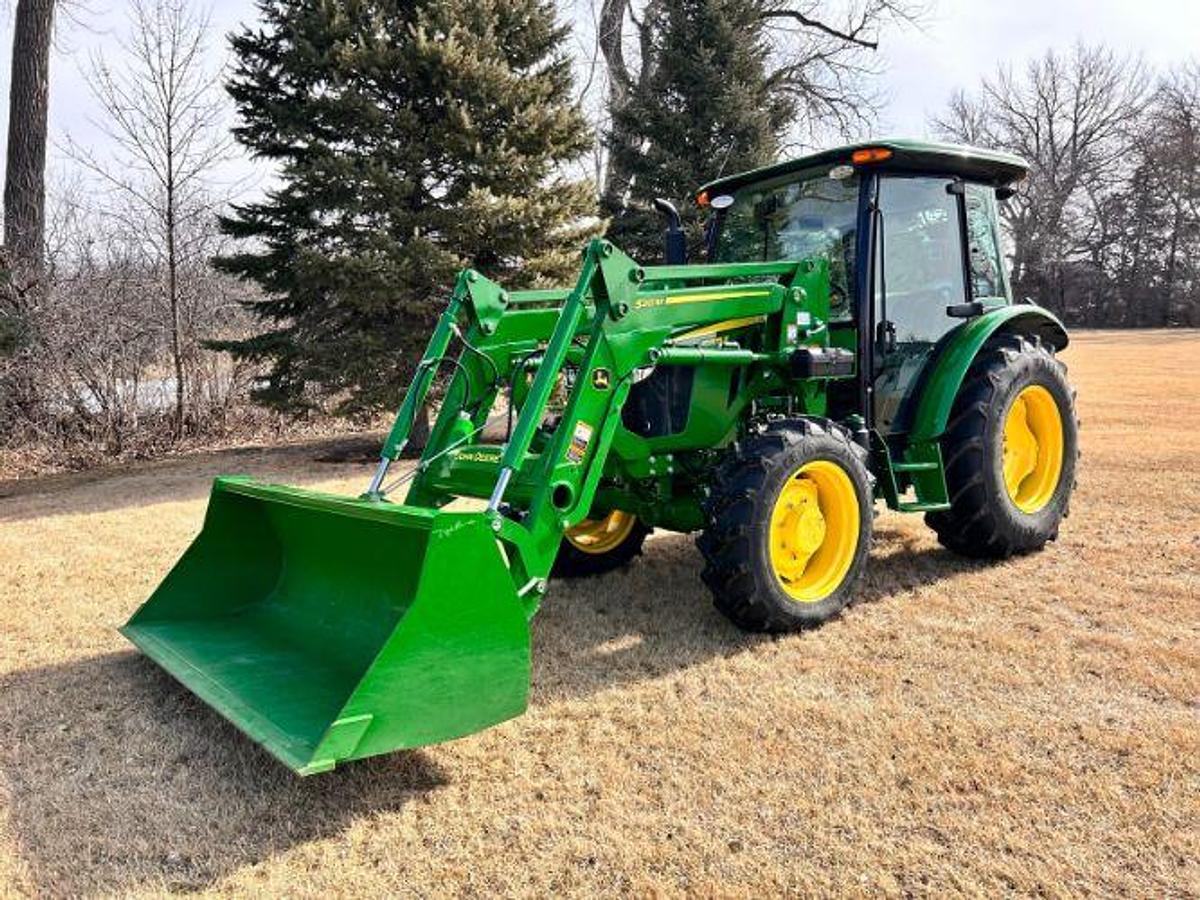 Used 2024 JOHN DEERE 5075E